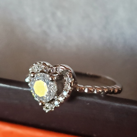 Ladies ring - Picture 4 of 4